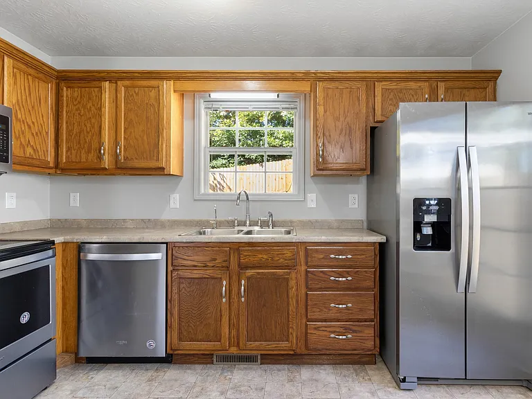 2766 Applemill Ct — Photo 15
