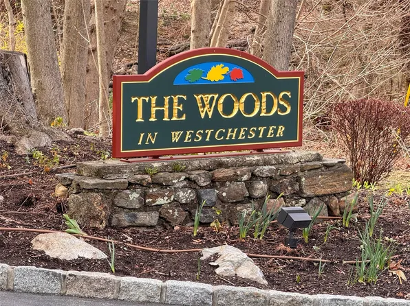 222 Woods Brooke Circle, Ossining, NY 10562