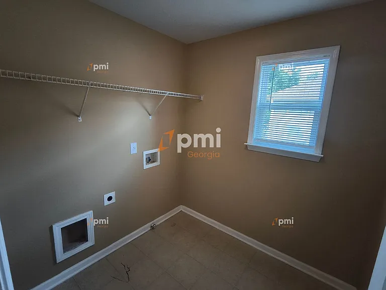 350 Fairmont Way #3 — Photo 6