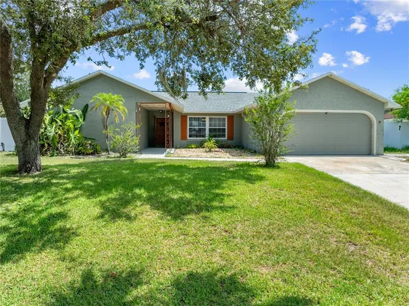 4607 Pine Lake Dr, Saint Cloud, FL 34769