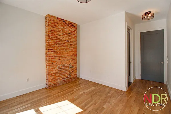 Rented by Next Door Realty NYC | media 38