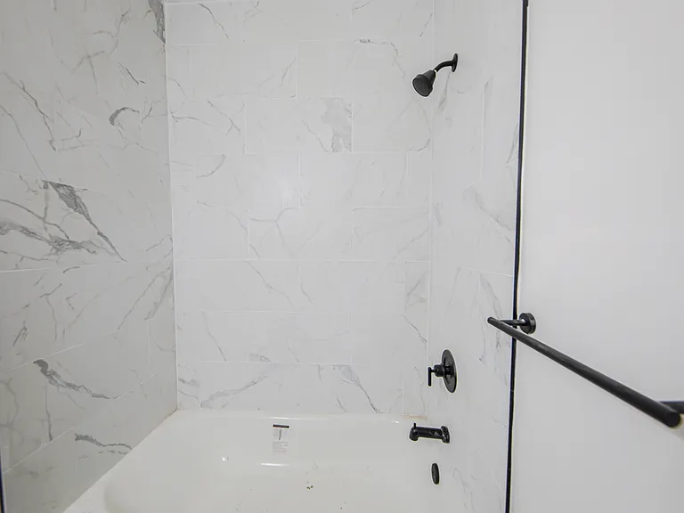2620 May St #2 — Photo 5
