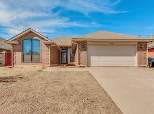 8225 Wilshire Ridge Dr, Oklahoma City, OK 73132