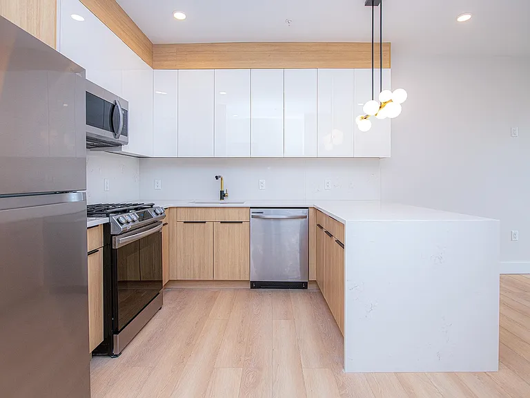 6710 Park Ave #405 — Photo 4