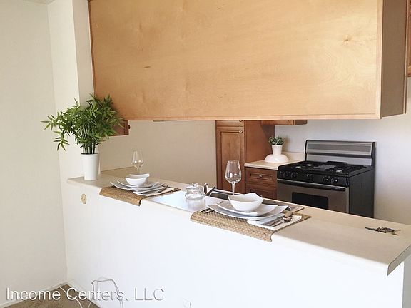 5th image of 10849 Bloomfield St APT 07