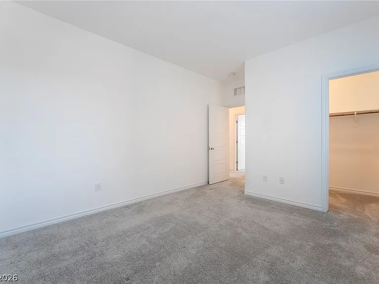 3952 Henny Ave — Photo 30