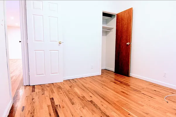 Rented by HOLTON REAL ESTATE INC. | media 25