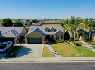 13416 Scafell Pike St, Bakersfield, CA 93314