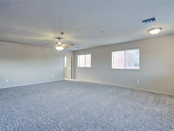 5th image of 1320 12th Ave SE Unit 2214