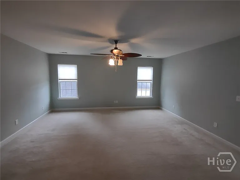 72 Patriot Dr — Photo 10
