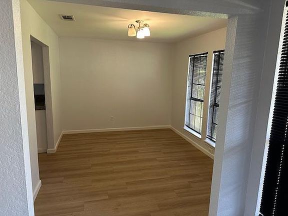 5th image of 1021 Bass Dr