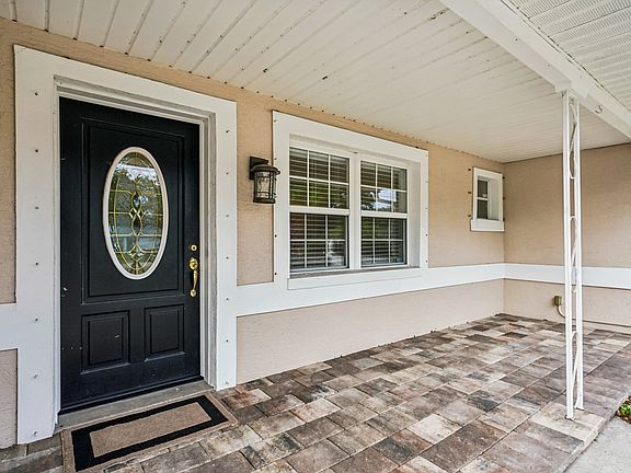 3rd image of 804 W 118th Ave