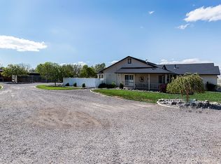 925 Vonnie Ln, Fernley, NV 89408