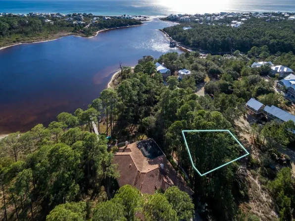 8 Wild Cherry Ln, Pt Washington, FL 32459
