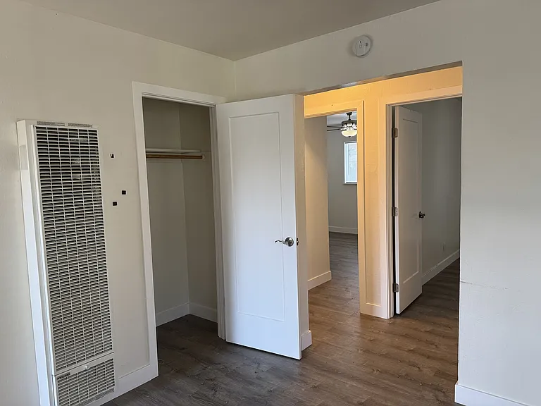 724 Central — Photo 30