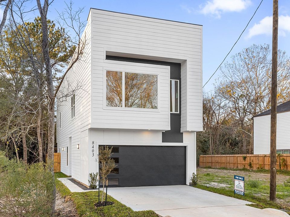 1st image of 8403 Sunnyhill St