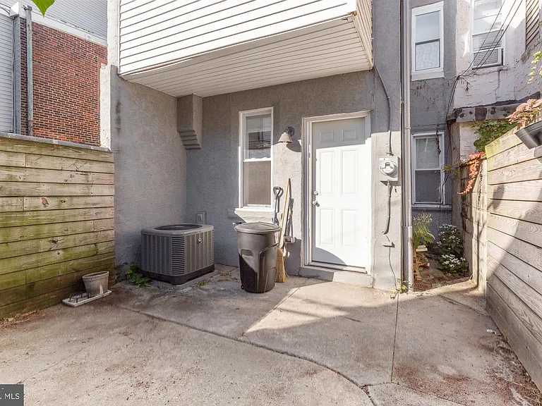 1517 S Lecount St — Photo 9