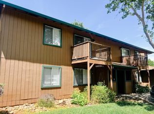 1690 Bramble Pl, Redding, CA 96002