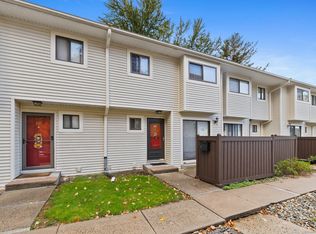 11 Woodland Ave APT E, Bloomfield, CT 06002