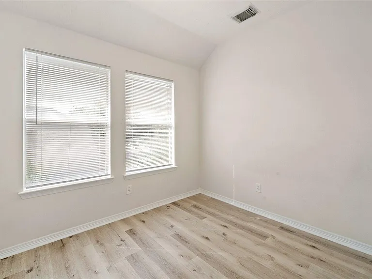 9219 E Lakeside Dr — Photo 17