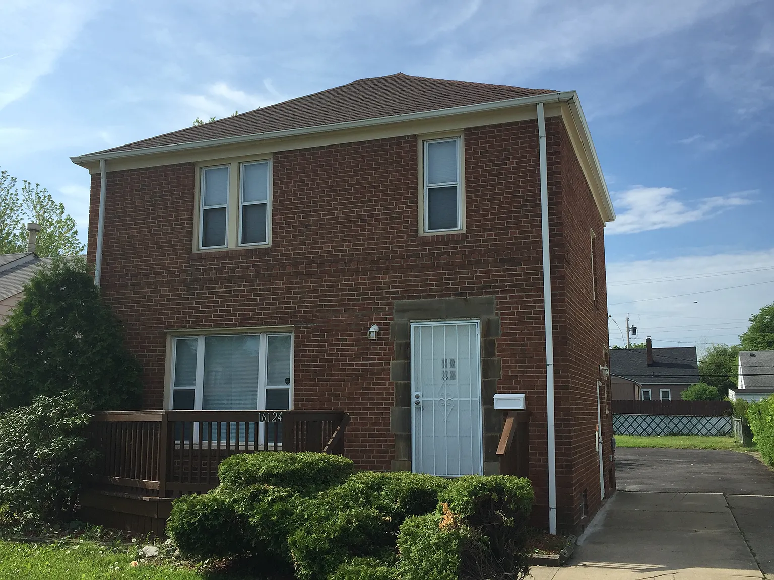 16124 Harvard Ave photo 1
