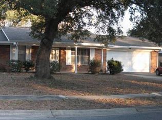 654 Golf Course Dr, Fort Walton Beach, FL 32547