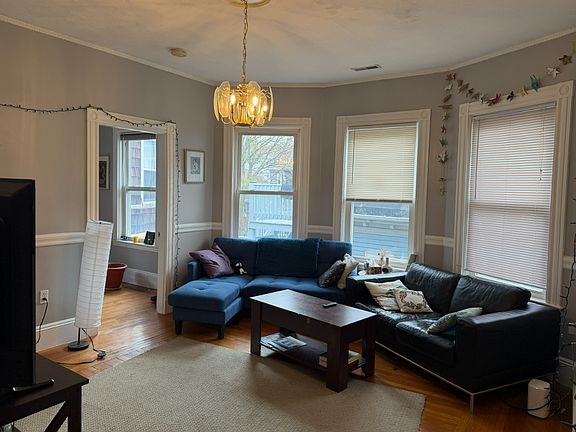 3rd image of 120 Calumet St #3