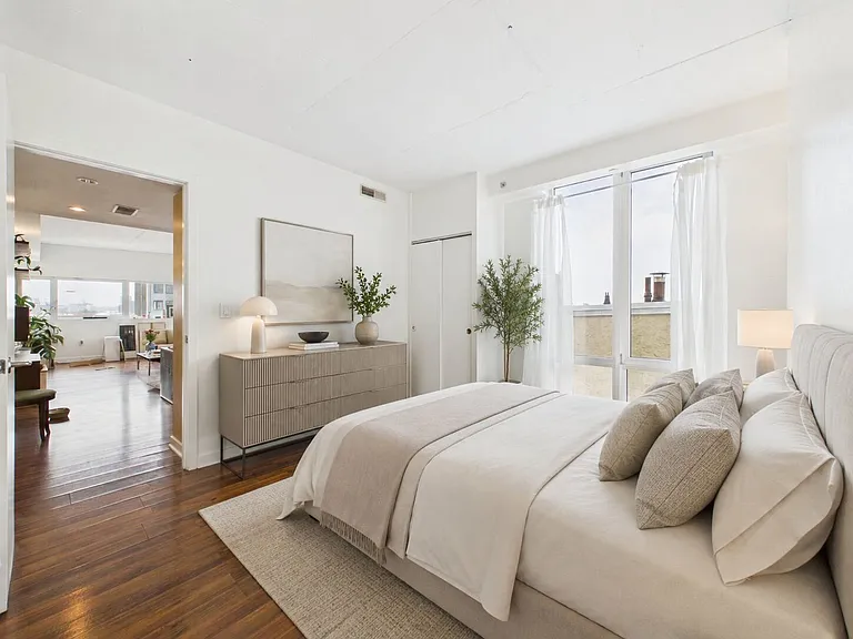 212 Brown St — Photo 12