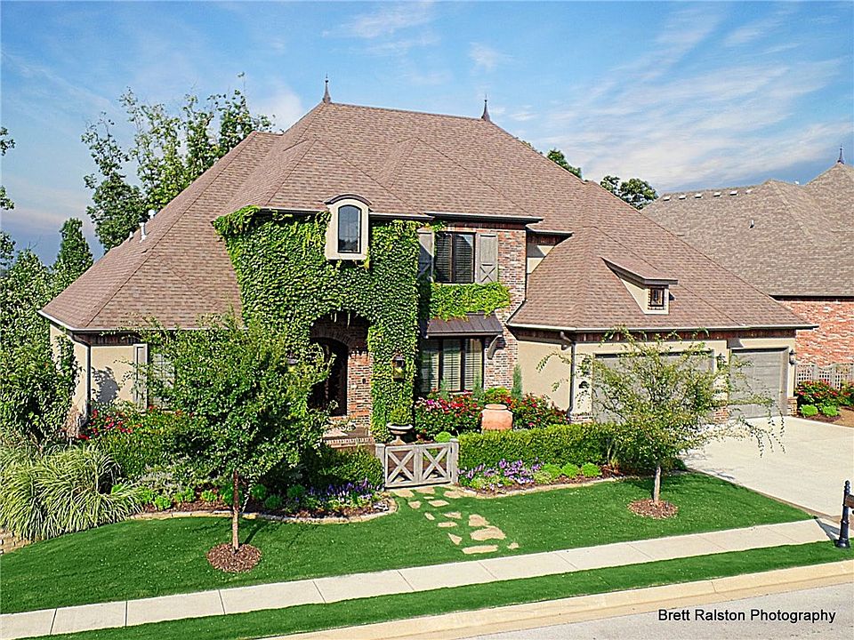1st image of 7005 W Balmoral Dr