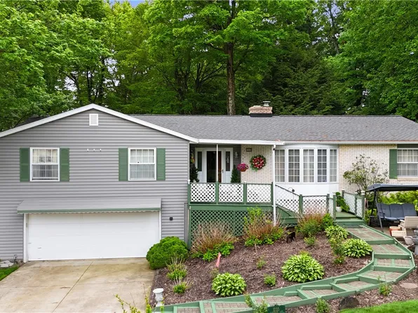 1235 Canteberry Ln, Mansfield, OH 44906