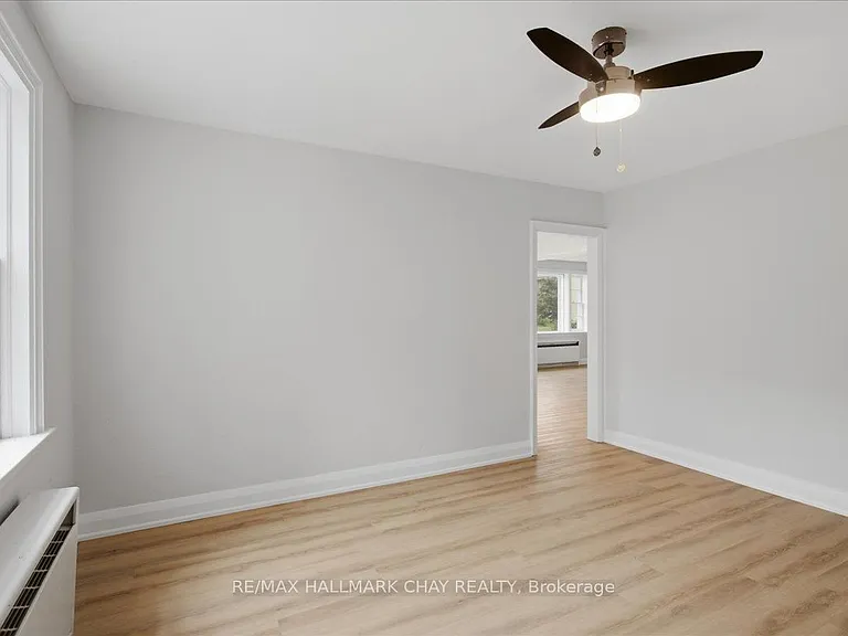 15 Parkside Dr #3 — Photo 11