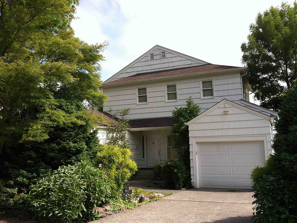 1st image of 5034 Nicklas Pl NE