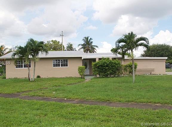 3rd image of 1549 NW 12th Ave