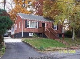 10909 Scott Dr, Fairfax, VA 22030