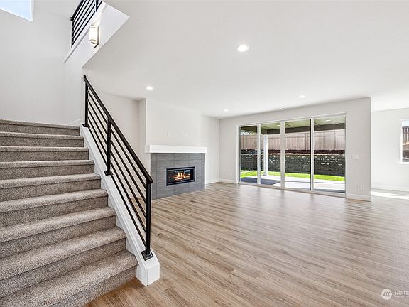 5th image of 6221 229th Ave E #240