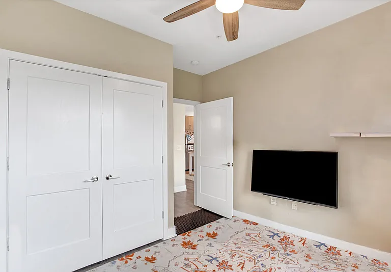 145 Riverhaven Dr — Photo 5