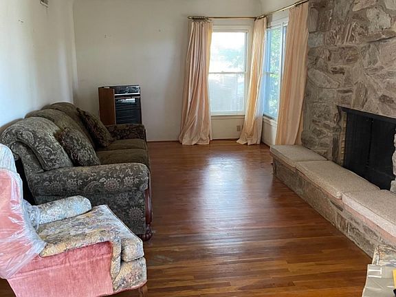 4th image of 1235 Sierra Dr