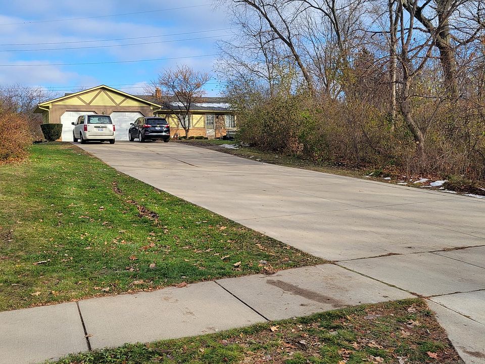1st image of 2025 Andrew St SE