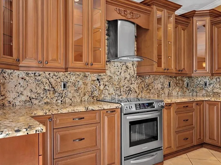 14571 SW 160th Ct — Photo 6