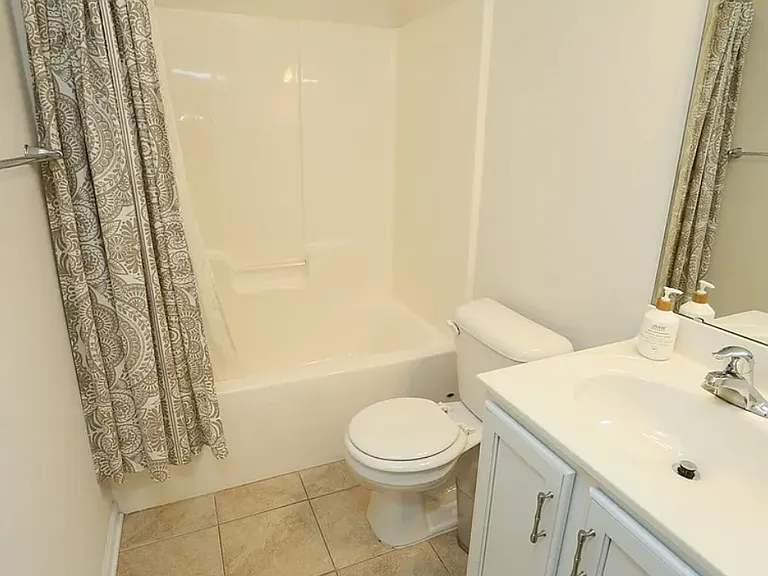 131 Holly Berry Ln — Photo 12