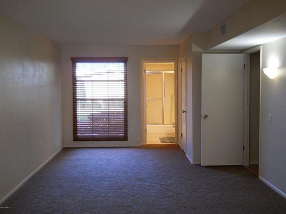 4th image of 9918 W Palmeras Dr