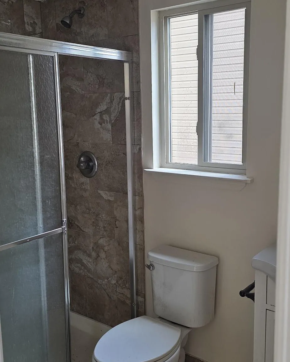 3 bed, $3,396 — Photo 3