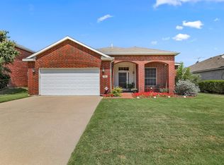 1421 River Ridge Rd, Roanoke, TX 76262