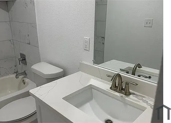 1008 Commerce Dr — Photo 7