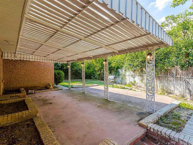 4808 Terrace Trl — Photo 17
