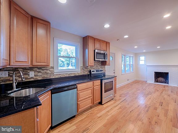 3rd image of 3408 University Blvd W