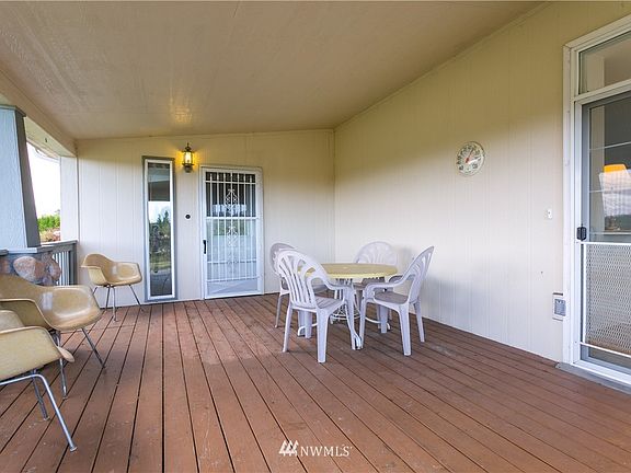 Northeast facing deck.