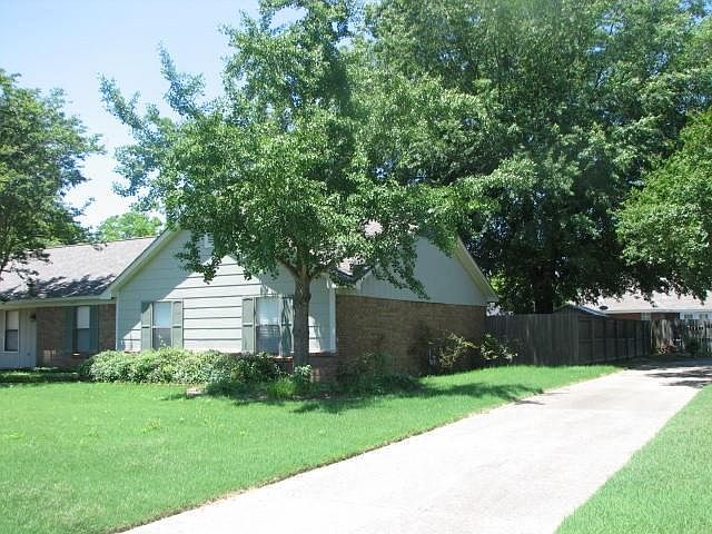 2nd image of 528 Kathleen Dr