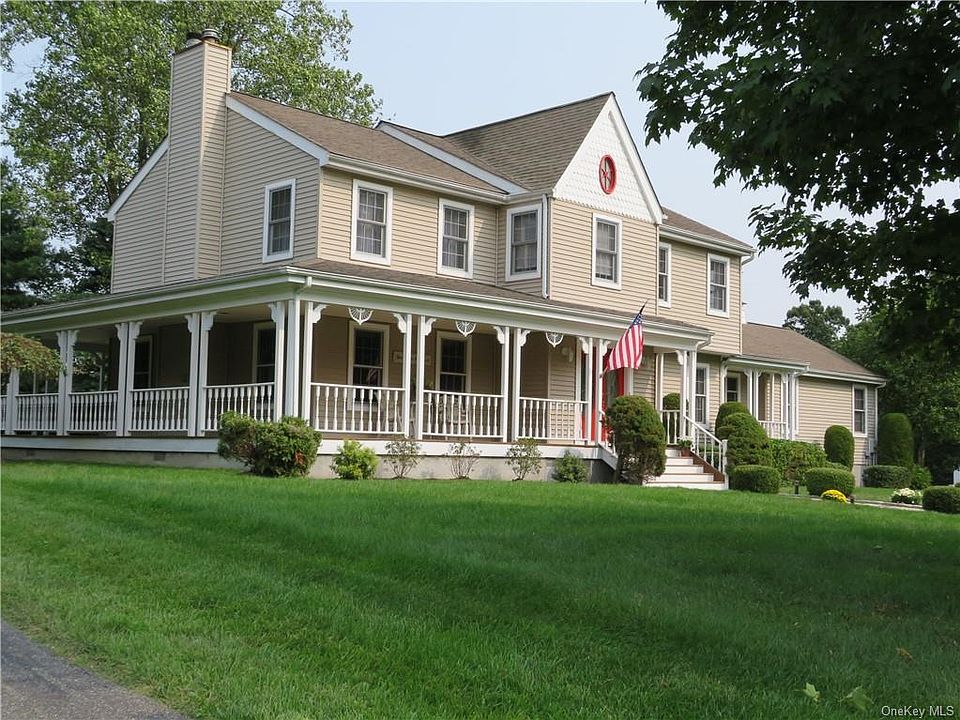 1st image of 300 Essex Fells Ct