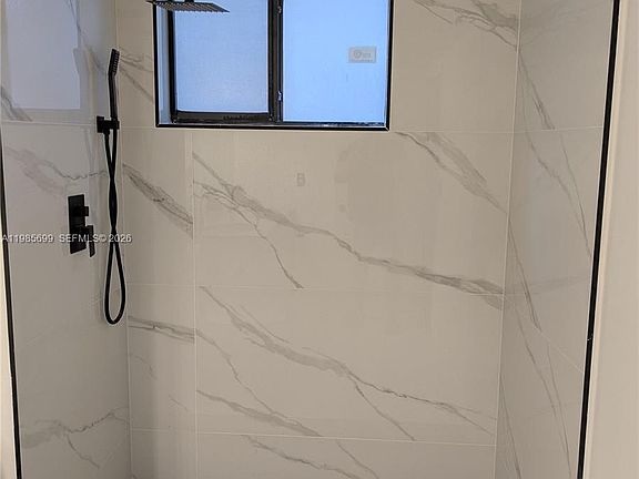 3rd image of 601 Ives Dairy Rd APT 103-8